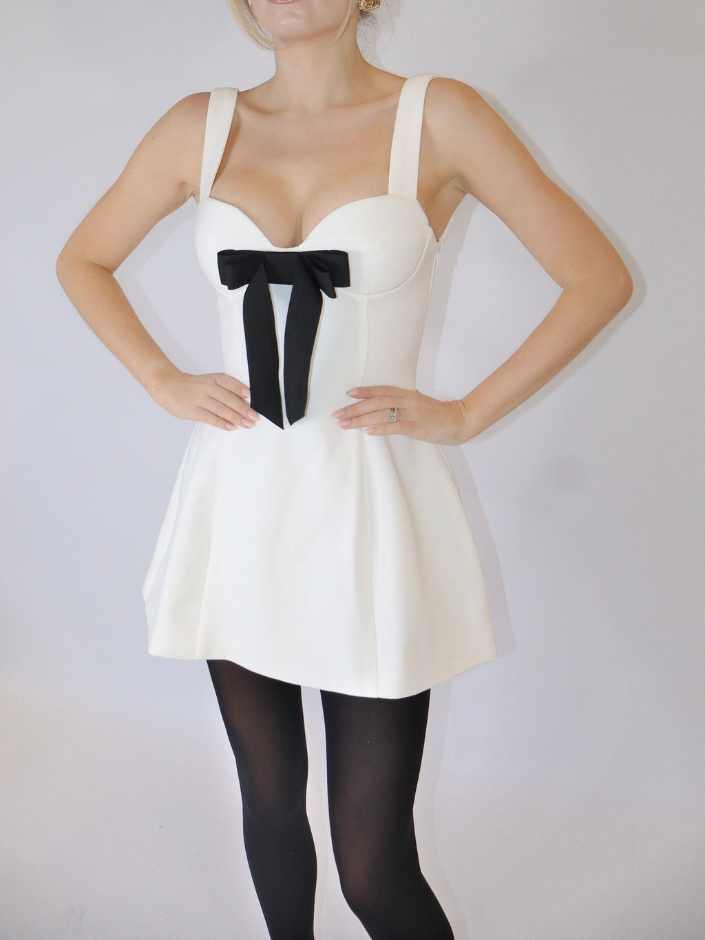 Darling 2.0 in Off-White (Non Velvet Bow)