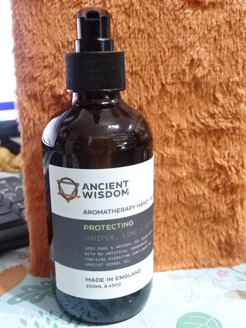 Fragranced Hand And Body Wash 'Protecting'  Lime, Spearmint and Juniper  250ml