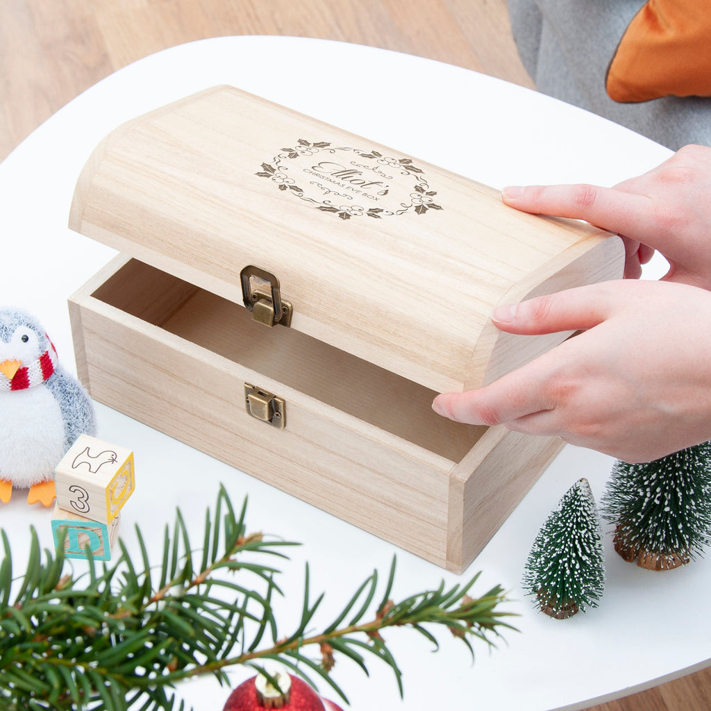 Personalised Christmas Eve Chest With Mistletoe Wreath