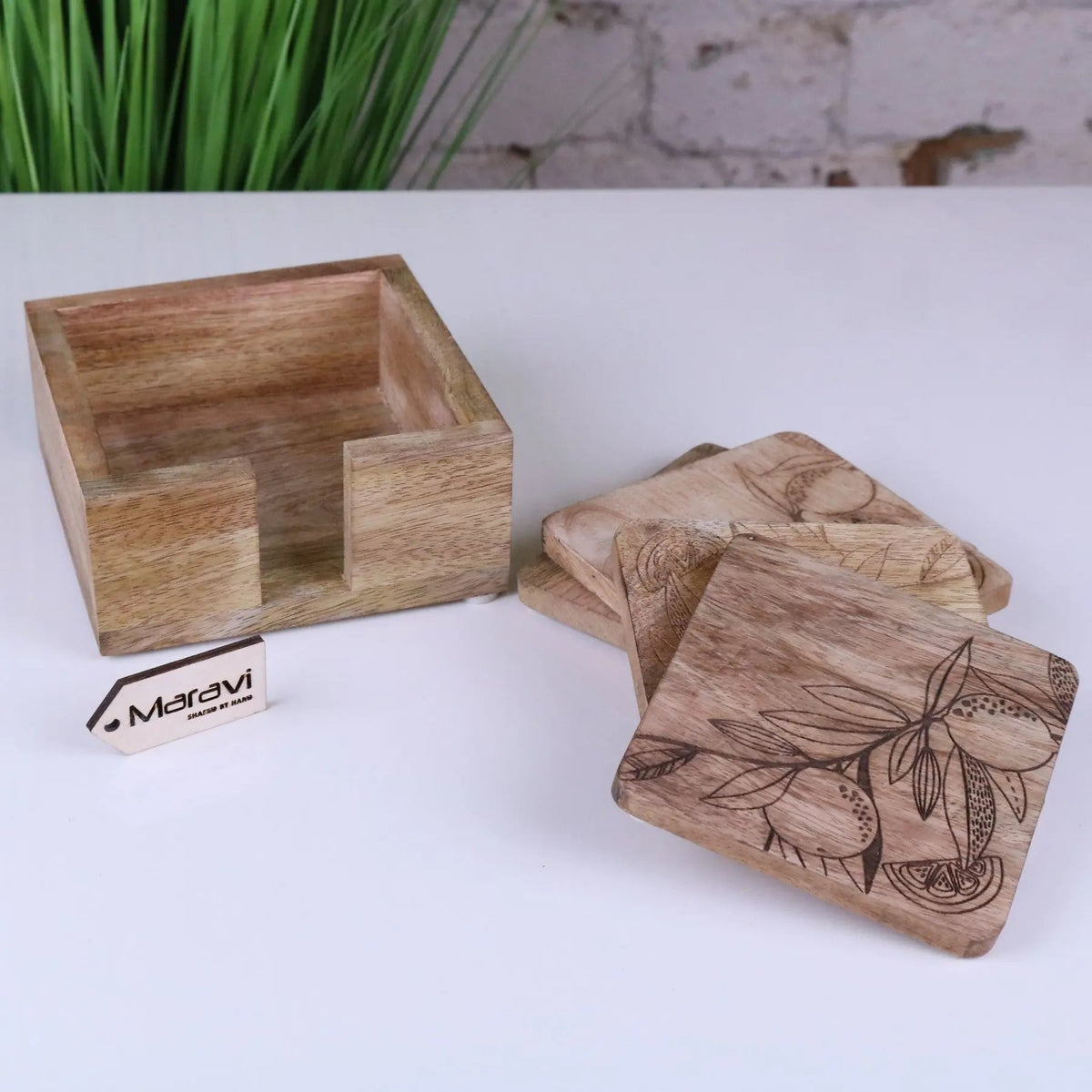 Saitras Mango Wood Coasters Engraved Citrus Design