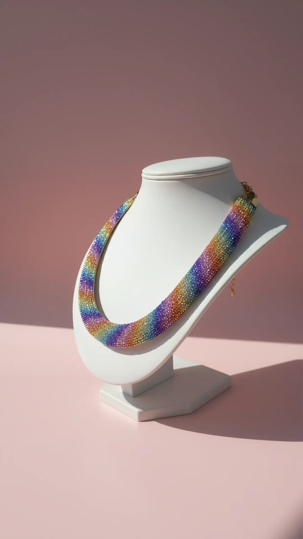 Round Cut Crystal Collar Necklace