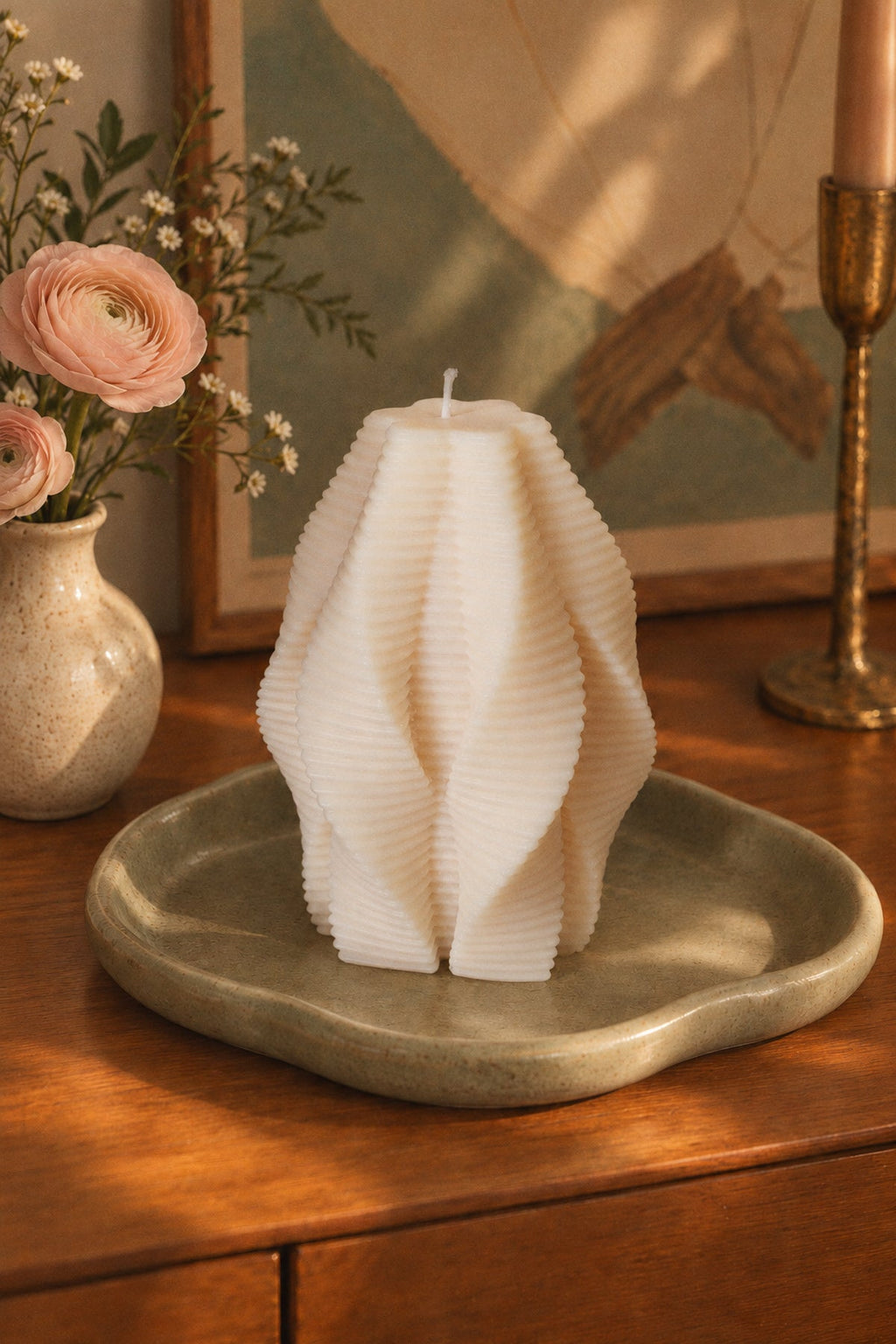 Ribbed Swirl Candle