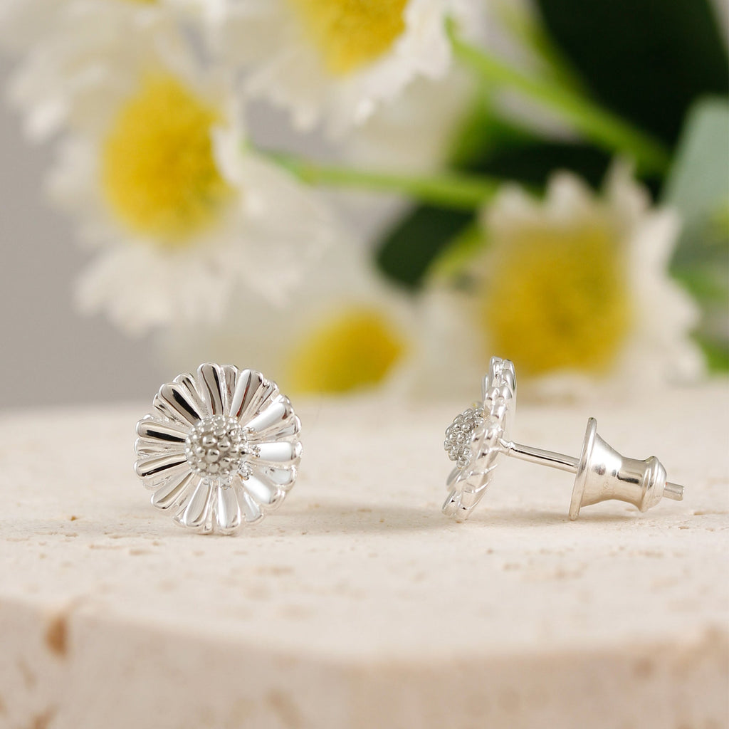 - Daisy Silver Stud Earrings